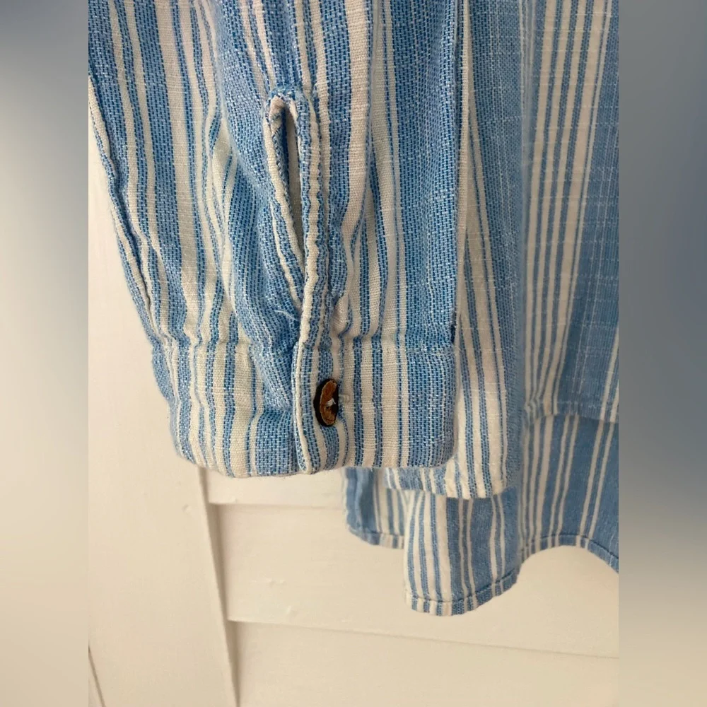 Billabong | In The Tide Oversized Button-Down Shirt Size Large - Picture 10 of 11